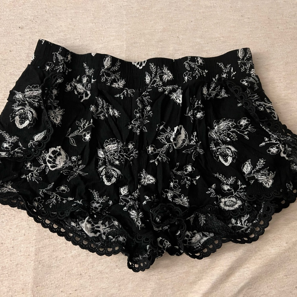 Active USA Black Floral Lace Women's